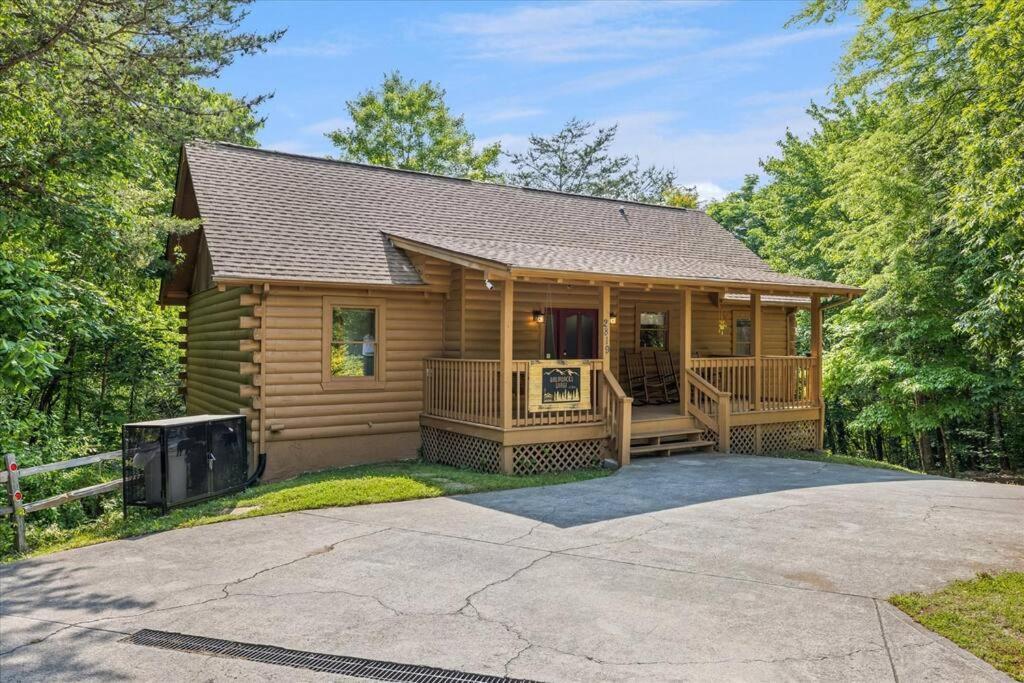 1 Min To The Parkway Spacious Cabin W 3 Suites And Extra Bedroom! Pigeon Forge Exterior foto