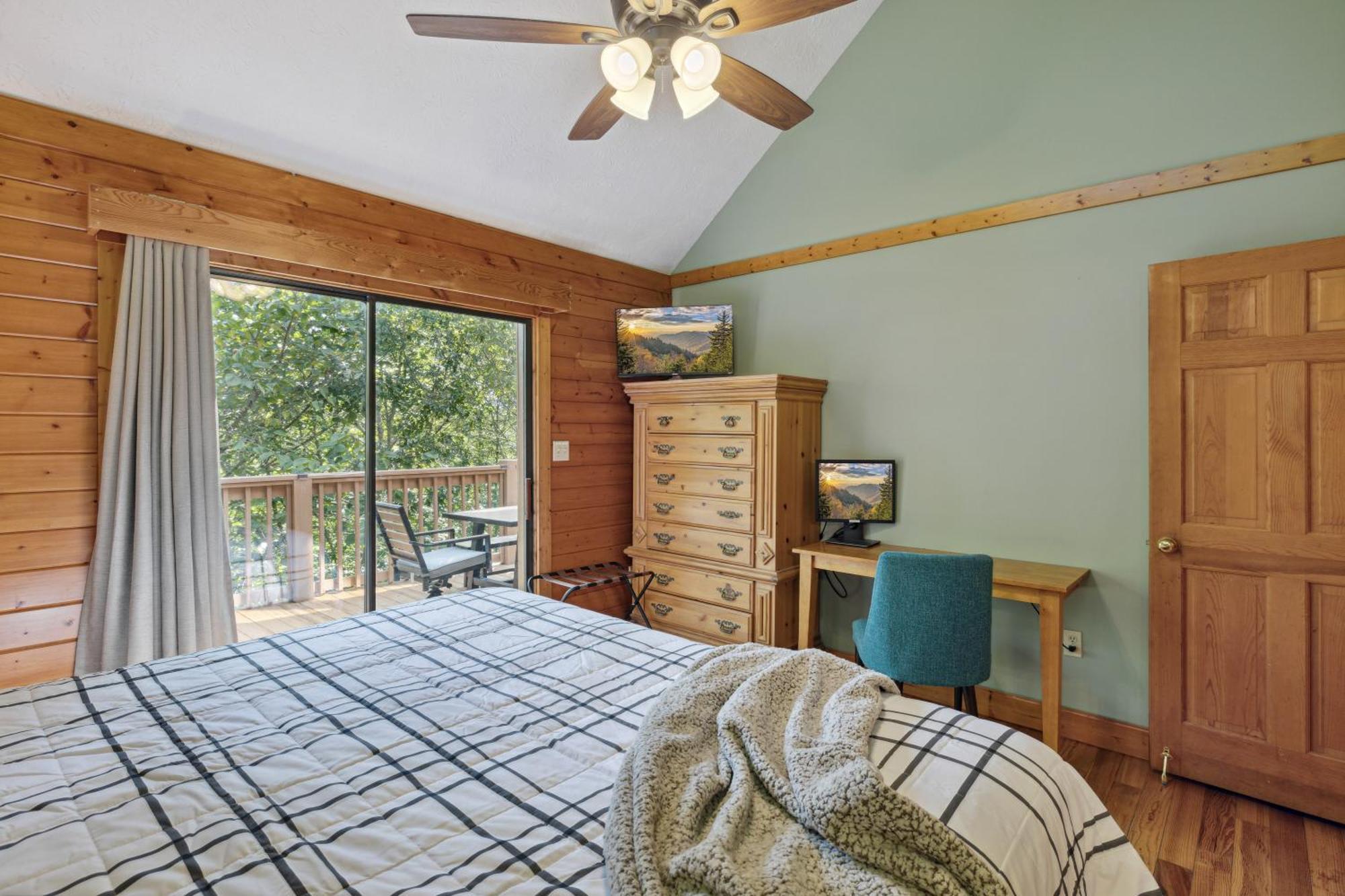 1 Min To The Parkway Spacious Cabin W 3 Suites And Extra Bedroom! Pigeon Forge Exterior foto